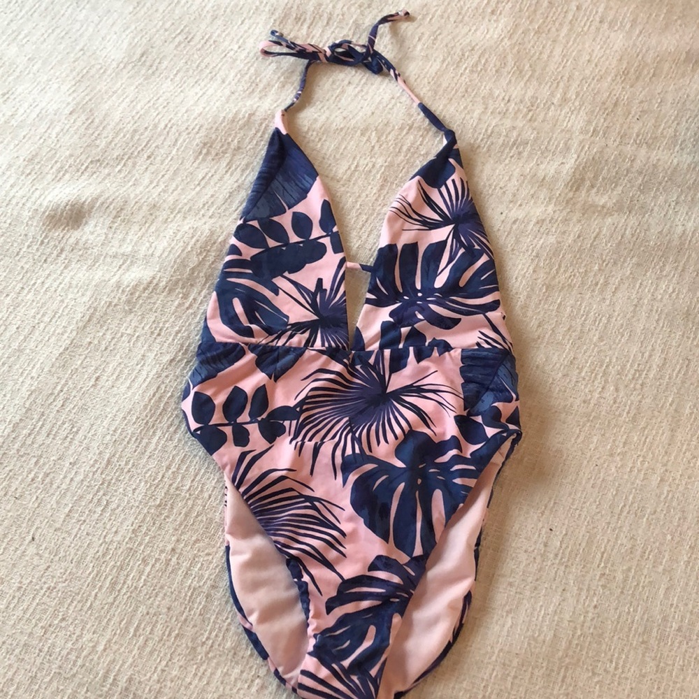 Palm one-piece - Picture 4 of 8